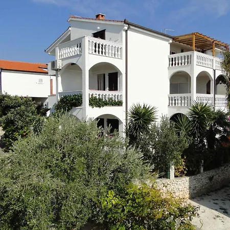 In Zecevo Rogoznicko - Sibenik Riviera 35524 *