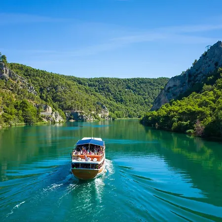 In Zecevo Rogoznicko - Sibenik Riviera 35524 *