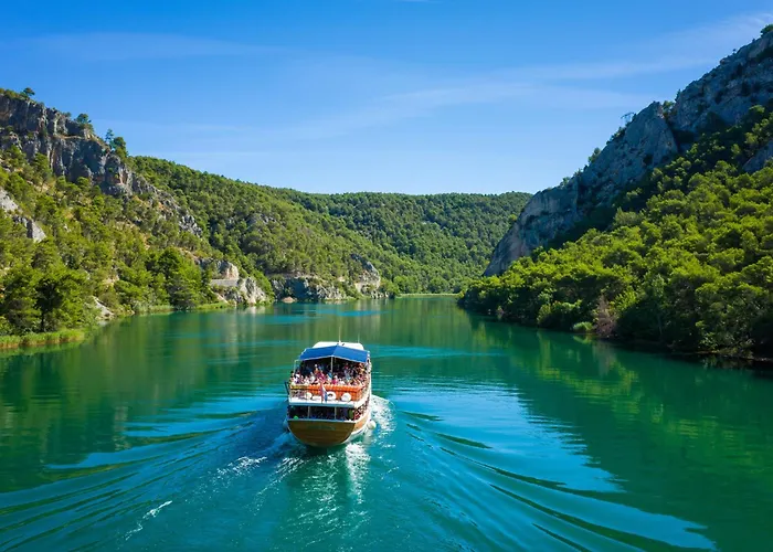 In Zecevo Rogoznicko - Sibenik Riviera 35524 *